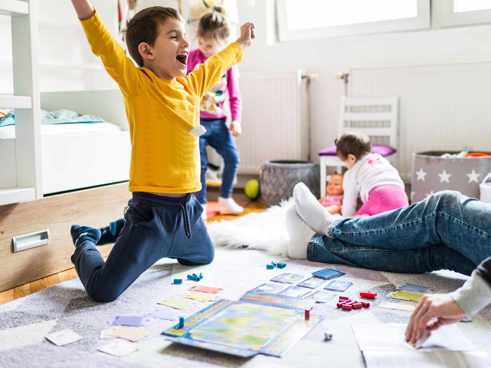 7 activités pour s'amuser à la maison en famille - Blogueur