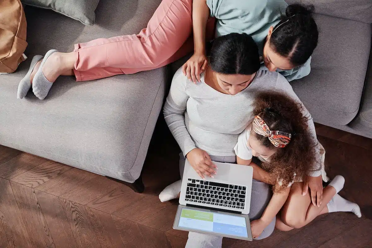 famille  technologie