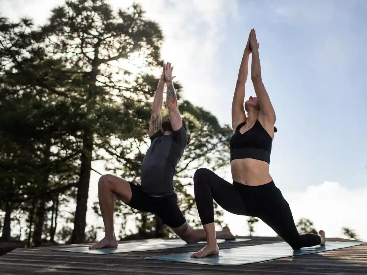 Les bienfaits du yoga pour le corps et l'esprit : découvrez cette pratique millénaire 