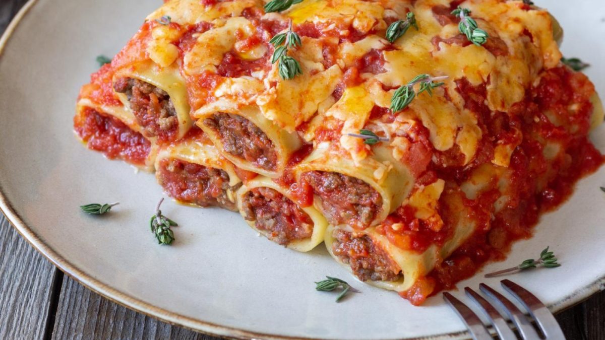 Cannellonis farcis à la viande : un classique italien revisité