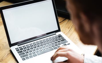 Choisir d’acheter un PC portable : guide pour faire le bon choix Choisir d'acheter un PC portable : guide pour faire le bon choix