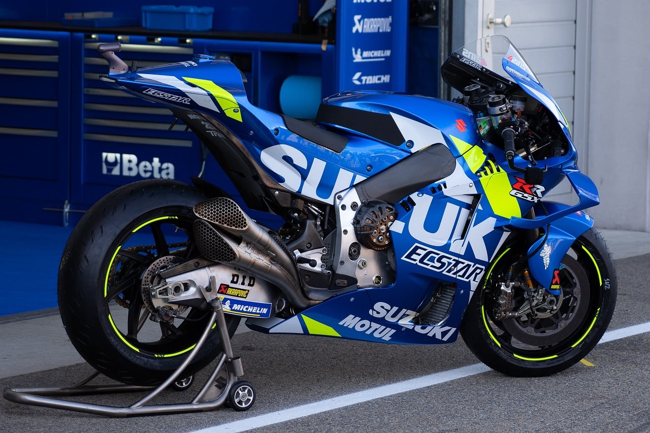 Combien pèse une Moto GP ?